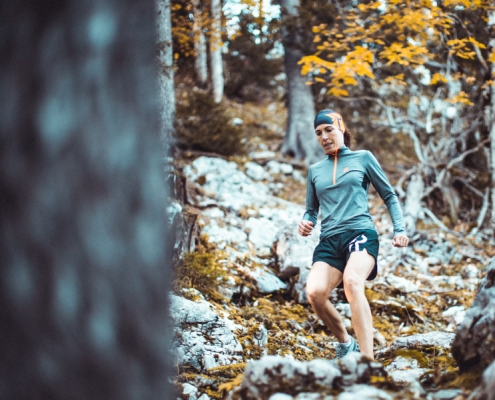 La start-up fribourgeoise Revario met la durabilité au centre de son modèle d'affaires en propose des vêtements de trail running made in Fribourg et accompagnés d'un service de réparation gratuite à vie en cas de dommages