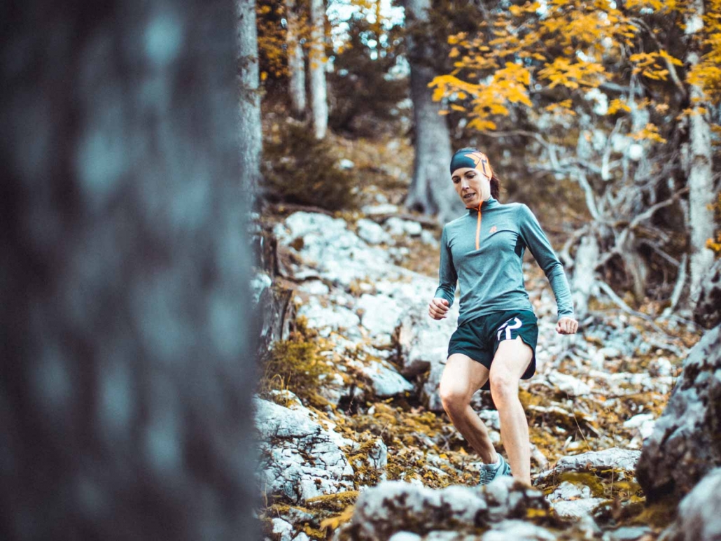 Revario propose des vêtements de Trail Running hautement performants, écoresponsable et 100(% made in Fribourg